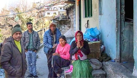 Joshimath Crisis : जोशीमठ येथील लोकांना सुरक्षित स्थळी हलविले : उत्तराखंड सरकारची दिल्ली उच्च न्यायालयाला माहिती