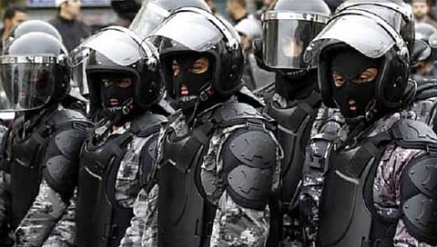 इराणमधील पोलिस दलच जाहीर होणार दहशतवादी!