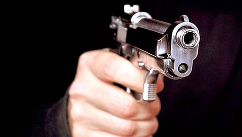 Kolhapur Crime News | कोल्हापूर : बालिंगा येथे सराफी दुकानात सशस्त्र दरोडा, गोळीबारात दोघे जखमी