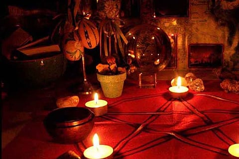 पुण्यातील अघोरी प्रथेच्या घटनेची महिला आयोगाकडून दखल; तातडीने कारवाई करण्याचे आदेश