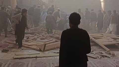 Pakistan Blast : पाकिस्तानातील मशिदीमध्ये आत्मघाती बॉम्बस्फोट, 25 जण ठार