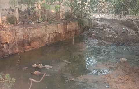 एस.टी. च्या शौचालयामुळे विद्यार्थ्यांचे आरोग्य धोक्यात