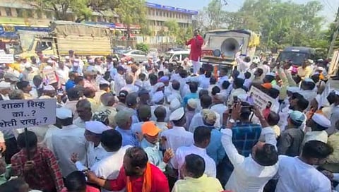 सातारा : वन्य प्राण्यांच्या बंदोबस्तासाठी जिल्हाधिकारी कार्यालयावर जन आक्रोश मोर्चा