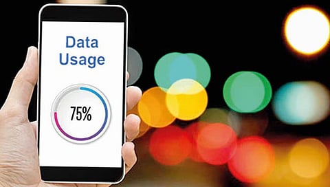 एक ग्राहक दरमहा वापरतो 19.5 जीबी डेटा