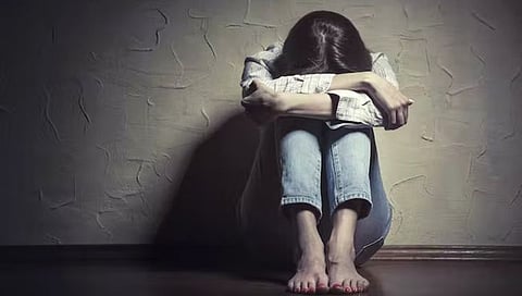 औरंगाबाद : मित्राने बोलणे थांबविले.. तरुणीने आईचा गळा दाबला