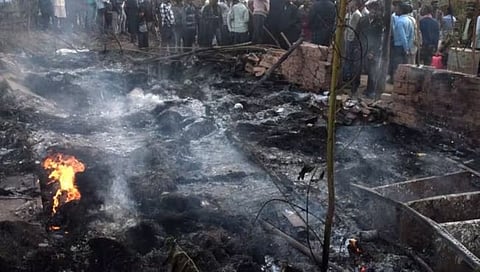 Kanpur : धक्कादायक! अतिक्रमण हटवताना आई-मुलीला जिवंत जाळले, कानपूरमधील घटना