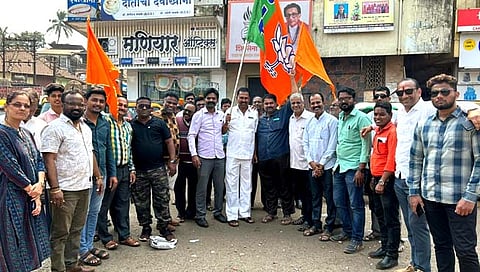 रत्नागिरी : ज्ञानेश्वर म्हात्रेंच्या विजयानंतर खेडमध्ये विजयी जल्लोष