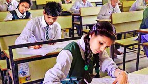 वेळापत्रकाचा घोळ नव्हे! दहावीच्या पेपरचा क्रम बदलला