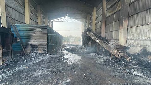 रायगड : लाडवलीजवळील घनकचरा प्रकल्पास आग; २६ लाखांचे नुकसान