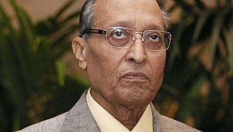 विचारधारेशी कटीबद्ध असलेले नेतृत्व काळाच्या पडद्याआड: अशोक चव्हाण यांची डॉ. देवीसिंह शेखावत यांना श्रद्धांजली