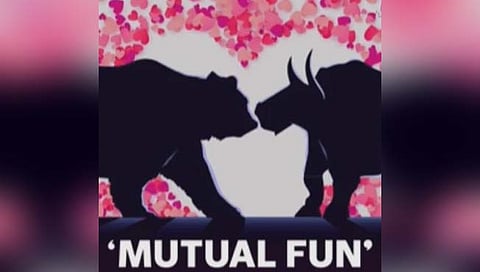 Stock Market Crash : ड्युरेक्सने ‘म्युच्युअल फंड डिस्क्लेमर’मध्ये आणला ‘safe sex’चा ट्विस्ट, इन्स्टाग्रामवर रिल व्हायरल