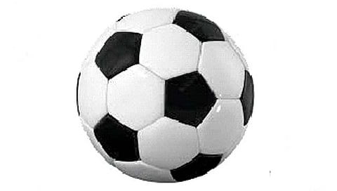 कोल्हापूर : ईर्ष्या, हुल्लडबाजी फुटबॉलला मारक