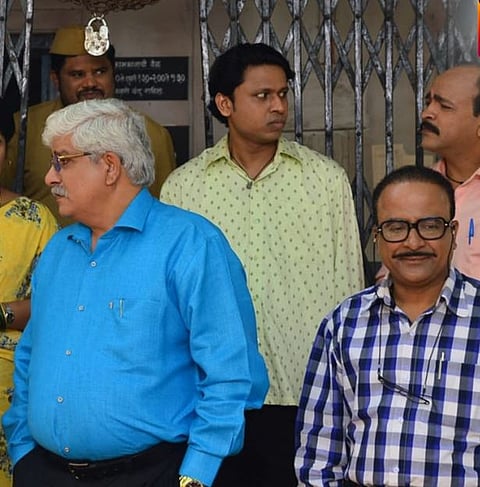 पोस्ट ऑफीस उघडं आहे