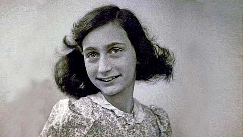 अॅन फ्रँकच्या डायरीबद्दल साशंकता घरावर आक्षेपार्ह लिखाण