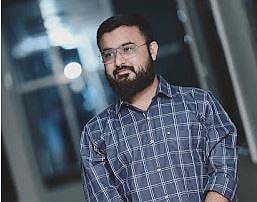 ट्रक- कारमध्ये भीषण अपघात