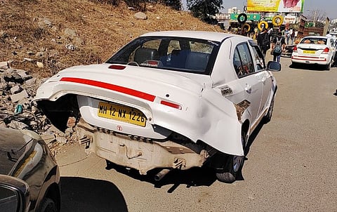 Accident : मुंबई-बंगळुरू महामार्गावर विचित्र अपघात; दहा ते बारा वाहने एकमेकांवर आदळले