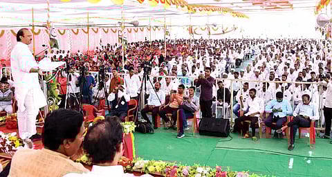 करंजी : सरकारकडून सामान्यांच्या प्रश्नांकडे डोळेझाक : विरोधी पक्ष नेते अजित पवार