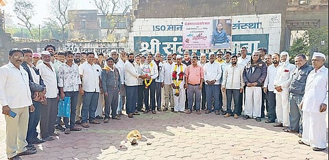 अभिमानास्पद! मेंढपाळाचा मुलगा झाला सीए