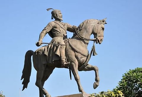 नगर : शिवजयंती मिरवणुकीवरून ठाकरे-शिंदे सेनेत रंगले मानपान नाट्य