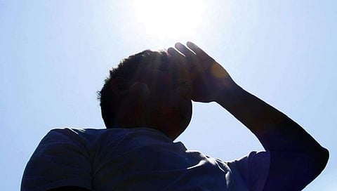 काळजी घ्या | उन्हात चक्कर येऊन पडल्याने मजुराचा मृत्यू, नाशिक मधील घटना