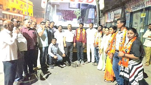 Shiv Jayanti : राज्यातील 50 दृष्टीहीन युवक-युवतींची किल्ले शिवनेरीला भेट