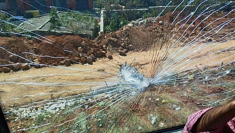 Vande Bharat Express : वंदे भारत एक्सप्रेसवर दगडफेक का करत आहेत?