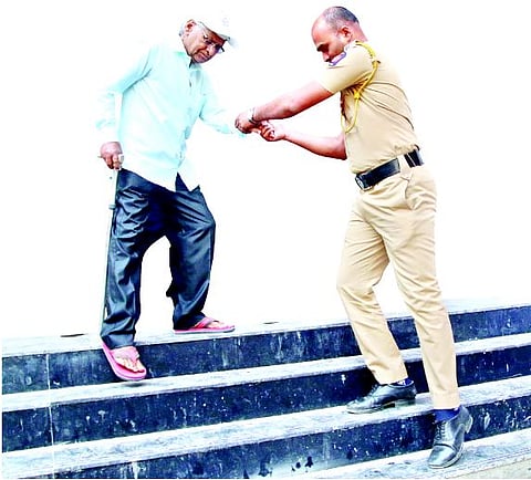 पिंपरी : पोलिसांचे मायक्रो प्लॅनिंग; गोंधळ घालण्याच्या तयारीत असलेले 128 जण ताब्यात