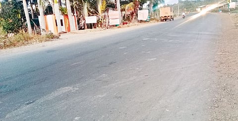 खेड : ठेकेदार अन् अधिकारी करतात तरी काय?