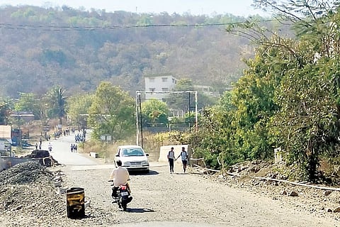 पानशेत रस्त्यावरील पूल कधी होणार?