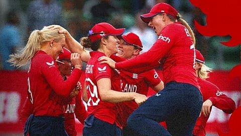 Women’s T20 WC : इंग्लंडचा भारतावर ११ धावांनी विजय; स्मृती, रिचाची झुंज ठरली अपयशी