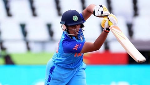 Women’s T20 WC : भारतीय महिलांचा ६ विकेट राखून विजय