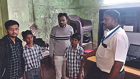 नाशिक : सिटीलिंक कर्मचार्यांच्या सतर्कतेमुळे हरवलेली मुले आईवडिलांच्या कुशीत