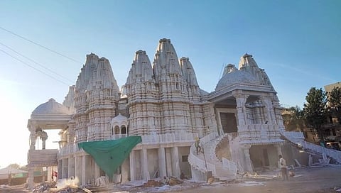 बिनखांबाचे जैन मंदिर,www.pudhari.news