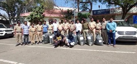 पुणे: इंदापूरात पकडला साठ लाखांचा २४० किलो गांजा