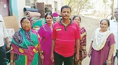 पुणे : क्रीडा उपसंचालकांची हिटलरशाही ; तब्बल 10 कामगारांच्या कुटुंबांना एका रात्रीत बेघर करण्यात आले