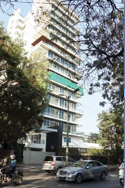 पुणे : उंच उंच इमारतींमुळे कोरेगाव पार्कवर उष्णतेची बेटं