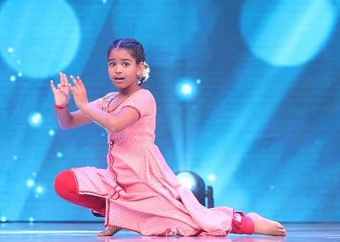 Amruta Khanvilkar : अमृता खानविलकरने छोट्या चंद्राला दिल्या आभाळभर शुभेच्छा