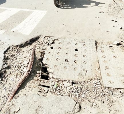 पिंपरी : कोट्यवधी रुपये खर्चूनही रस्त्यांच्या डागडुजीकडे दुर्लक्ष