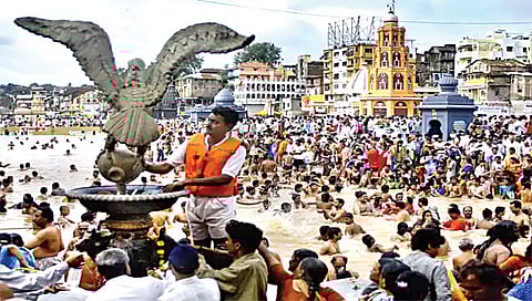 Nashik Kumbh Mela 2027 : कुंभमेळ्यासाठी आयआयटी खरगपूरचे पथक दाखल