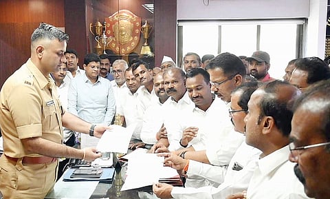 नगर : प्राध्यापक होले खुनातील आरोपी पोलिसांना सापडेना