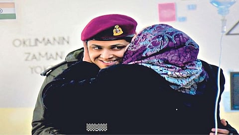 भारतीय पथकाचे तुर्कीत नागरिकांकडून कौतुक