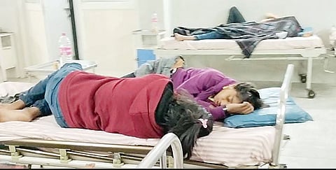 नगर : शिर्डीत सहलीसाठी आलेल्या विद्यार्थ्यांना विषबाधा