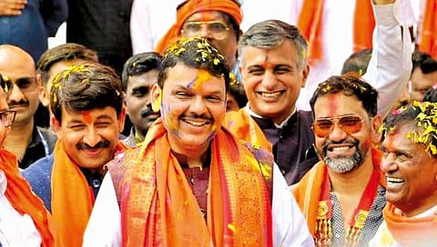 काही लोकांचा वर्षभर शिमगा : उपमुख्यमंत्री फडणवीस