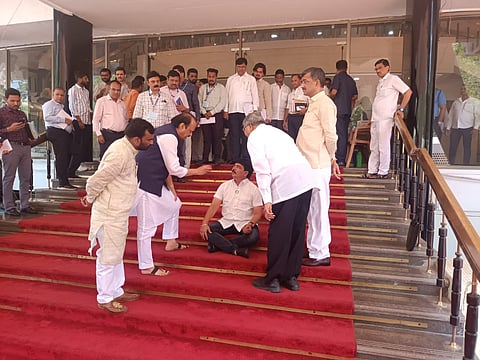 धुळे : आमदार फारुख शाह यांच्या प्रश्नांचे निराकरण करणार; गृहमंत्री यांचे सभागृहात विवेचन