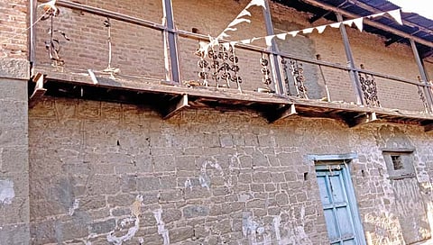 मिरजेत अनेक इमारती धोकादायक