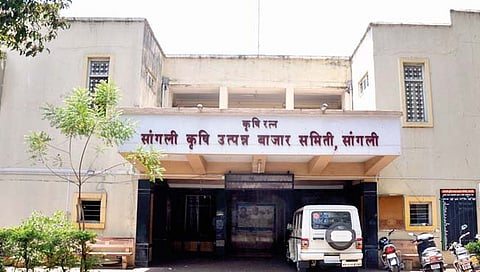 सांगली : सात बाजार समित्यांच्या निवडणुकीचा धुरळा