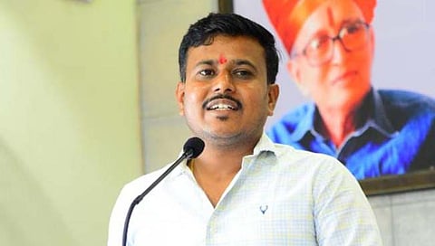 सोलापूर: घरकुल बांधकाम आवास सप्ताहात ५२ लाभार्थ्यांना हक्काचे घर : बीडीओ मनोज राऊत