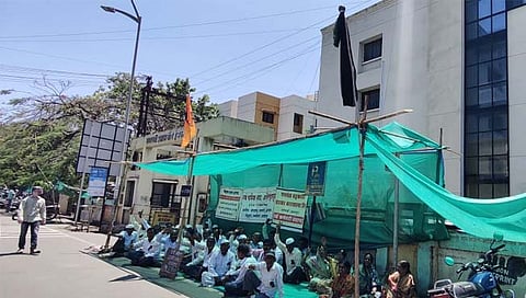 सांगली: विट्यात ‘यशवंत’ च्या कामगारांनी उभारली काळी गुढी