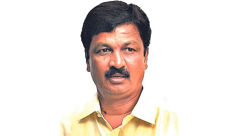 बंगळूर : रमेश जारकीहोळींवरून गृहकलह; केंद्रीय गृहमंत्री अमित शहांकडे तक्रार