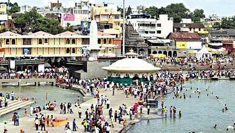 Nashik News : छठपूजेमुळे रामकुंड परिसरातील वाहतूक मार्गात बदल